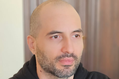 Picture of a man from a testimonial called Leo